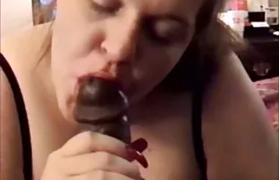 XXX ప్లంబర్ లో ఇబ్బంది పెట్టాడు అంగ రష్యన్ నల్లటి జుట్టు గల స్త్రీని