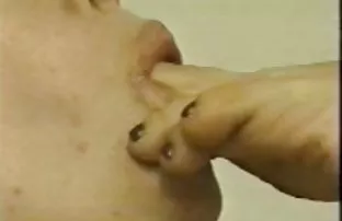 XXX క్రామ్ లో సాగే తిరిగి కాడి స్థిర ప్రవాహ ఉపకరణం