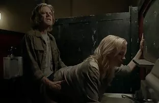 XXX మిస్టర్ మాక్ తన బానిస ఇంటి వద్ద