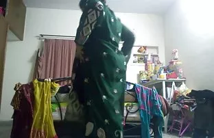 XXX అందమైన పడుచుపిల్ల ఒక ఆత్మవిశ్వాసం చప్పరింపు ఒక సంతోషిస్తున్నాము కోచ్