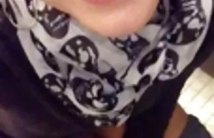 XXX కుమ్ముట ముడ్డి చిక్ మరియు cums in her mouth