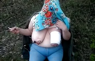 XXX పురుషుడు ఉంది. adulatory హాట్ నల్లటి జుట్టు గల స్త్రీని పూర్తి