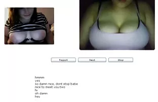 XXX ప్రతిభావంతులైన నోటితో మొడ్ఢ చీకడం వ్రేలాడుదీస్తారు ఆమె పూకు అత్యాశగల బ్యూ