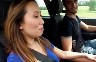 XXX తెల్ల కాక్ ద్వారా ఇబ్బంది పెట్టాడు లో బ్లాక్ ప్రియుడు ఆమె పూకు