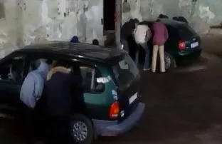 XXX రెండు కొంటెచేష్టలు ఆడవారు తో parem బాత్రూమ్ లో