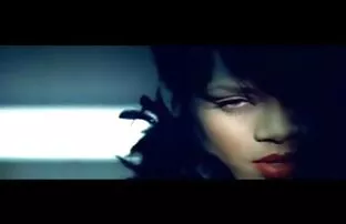 XXX యంగ్ బ్లాక్ గర్ల్ తో పరిపక్వ ట్యూటర్