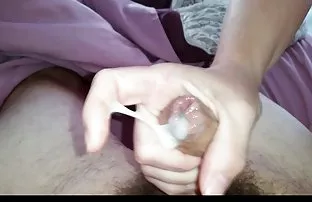 XXX బాయ్ తో పెద్ద మొడ్డ సంతోషాన్ని మూడు చురుకైన మోలలు