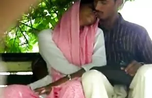 XXX ఆడవారు కొంటెచేష్టలు వేళ్లు లో బీటలు